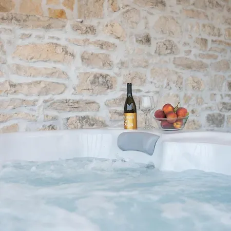 Villa Luxury Christian